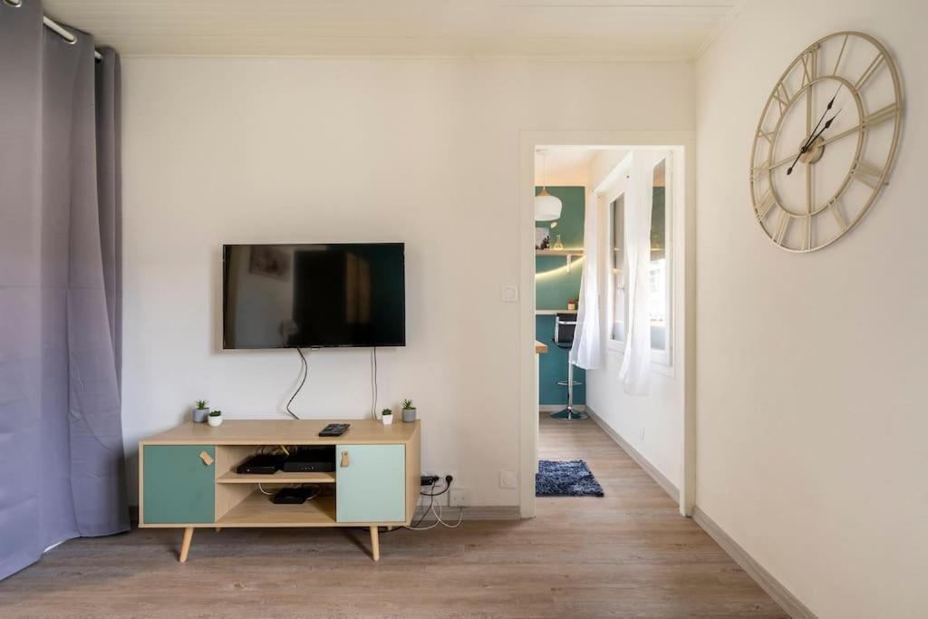 studio cosy proche du centre + parking gratuit Cluses Extérieur photo